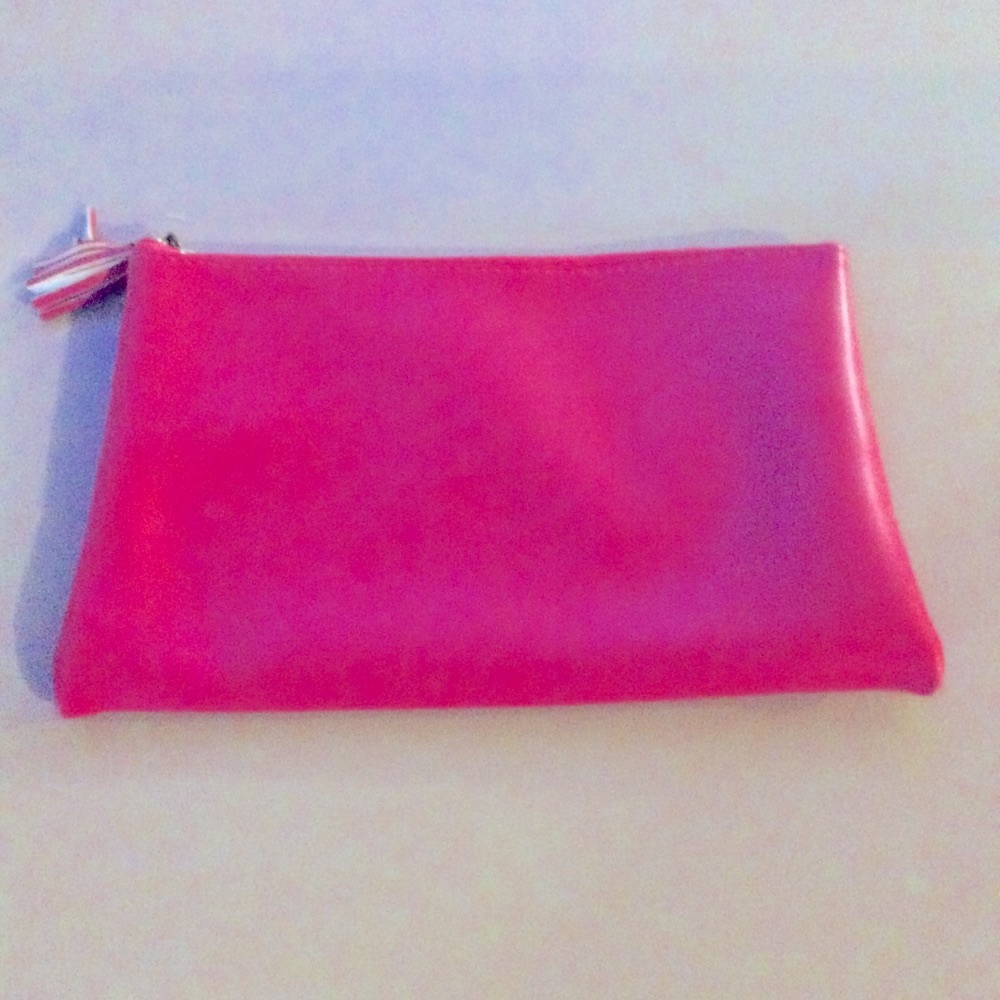 Pink Faux Leather Make-Up Bag. “Barbie Like”Great condition!